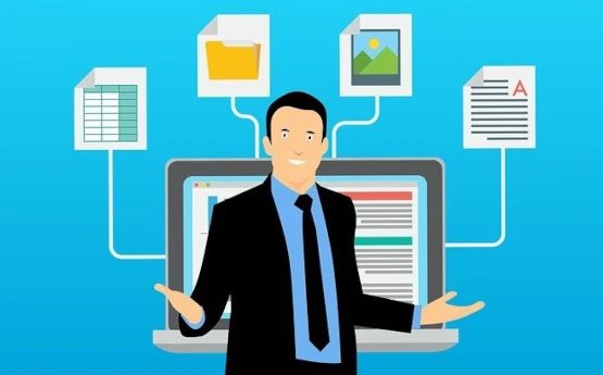 personnage formant sur diverses applications